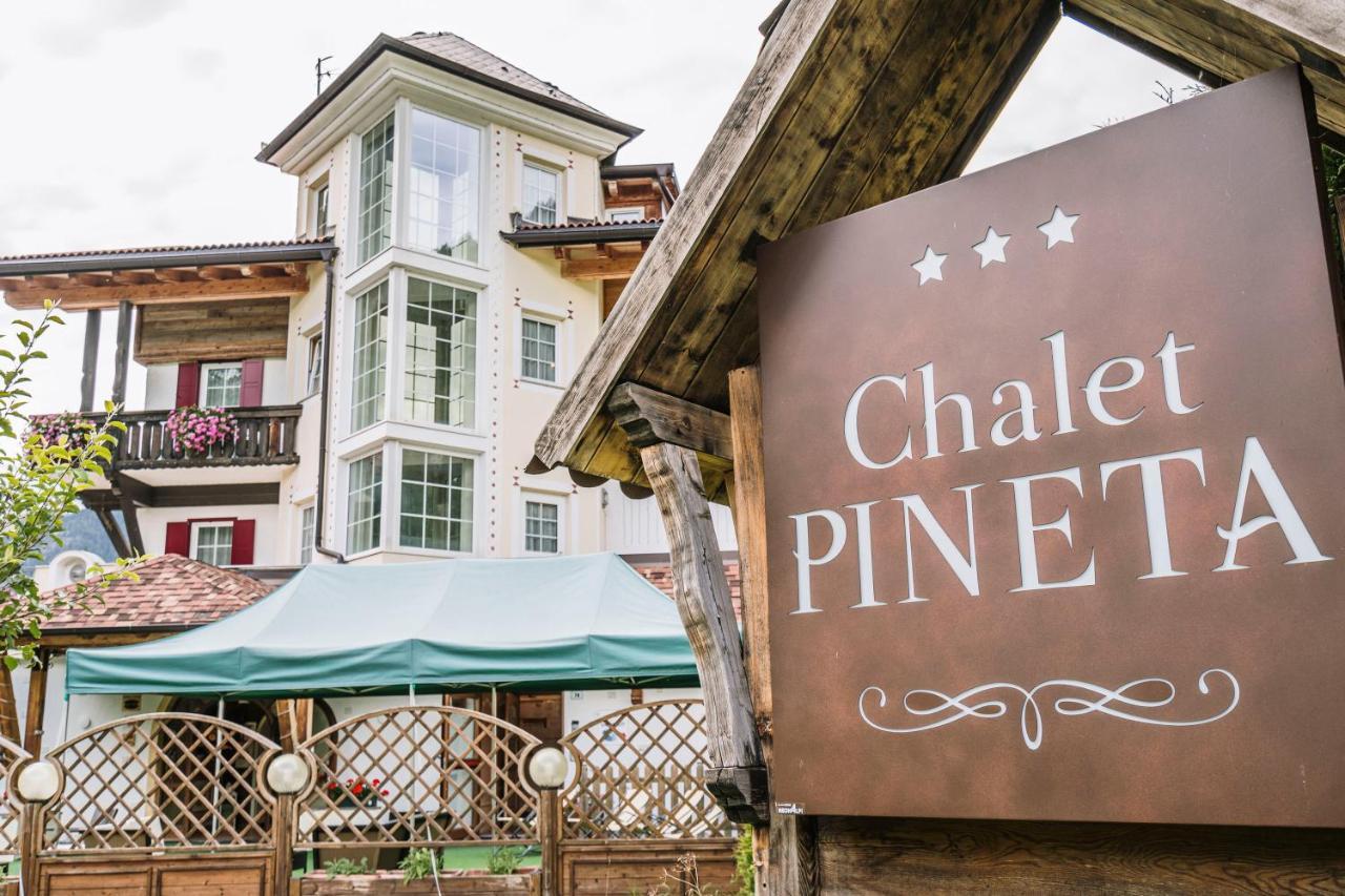 Chalet Pineta Relax Location Canazei Exteriör bild
