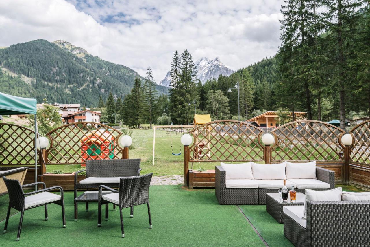 Chalet Pineta Relax Location Canazei Exteriör bild