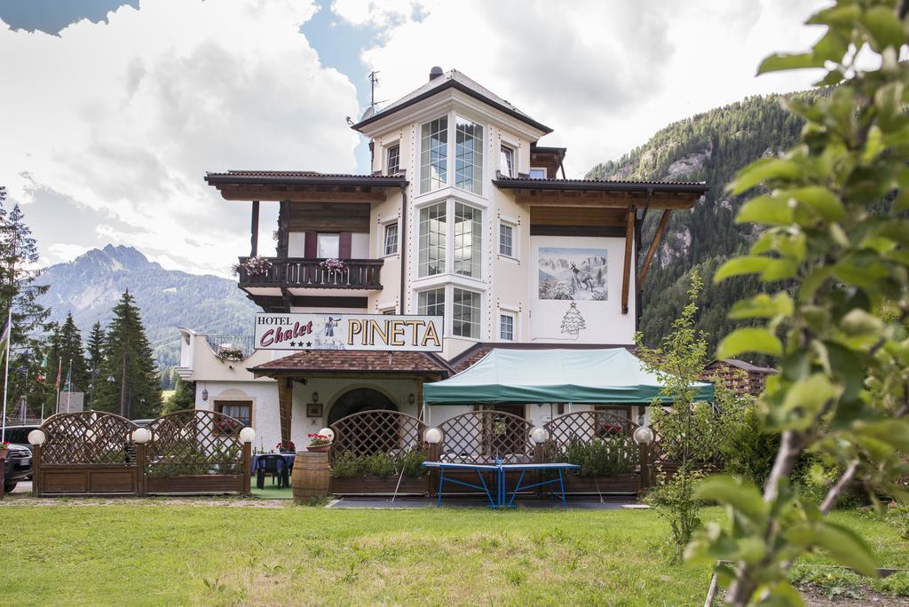 Chalet Pineta Relax Location Canazei Exteriör bild